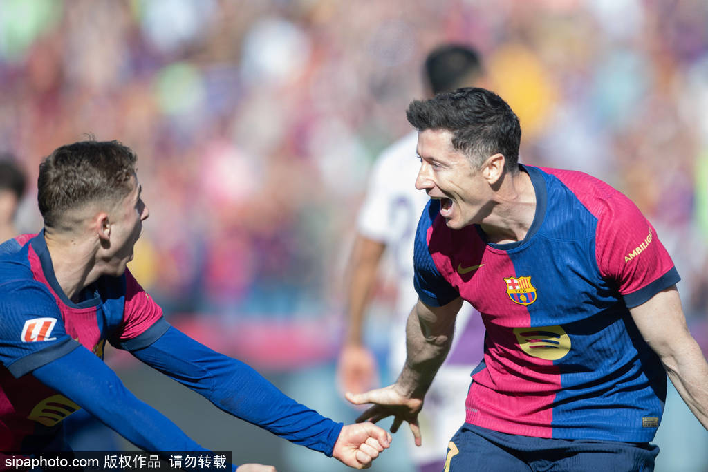 巴塞罗那底蕴深厚球迷情绪高涨的简单介绍